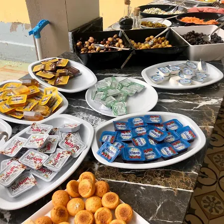 Wolf Of The City Hotel & Spa 호텔 *