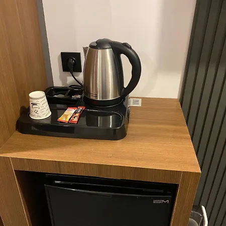 Wolf Of The City Hotel & Spa 호텔 *