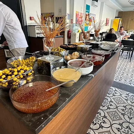 호텔 Wolf Of The City Hotel & Spa *