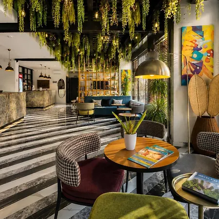 Wolf Of The & Otel Antalya