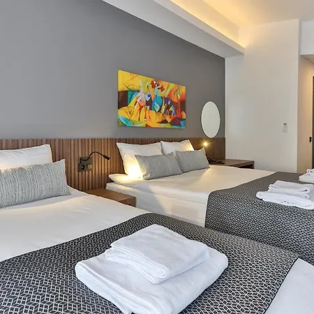 Hotell Wolf Of The City & Spa