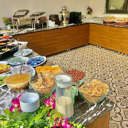 Hotell Wolf Of The City & Spa